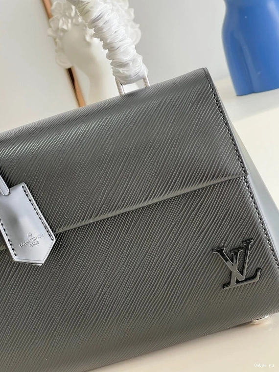 CLUNY LOUIS VUITTON BB 0809